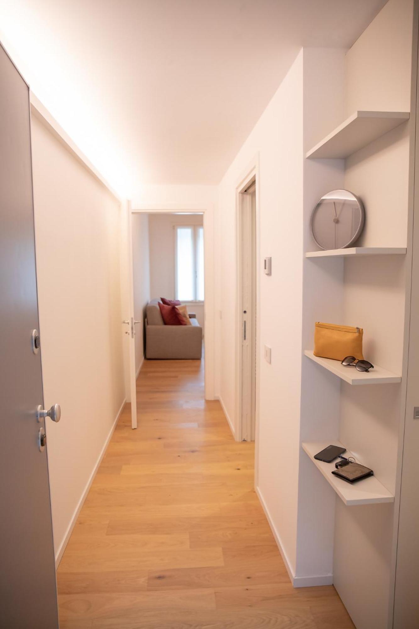 Amendola City View Apartments Suite Romantica Como Eksteriør billede