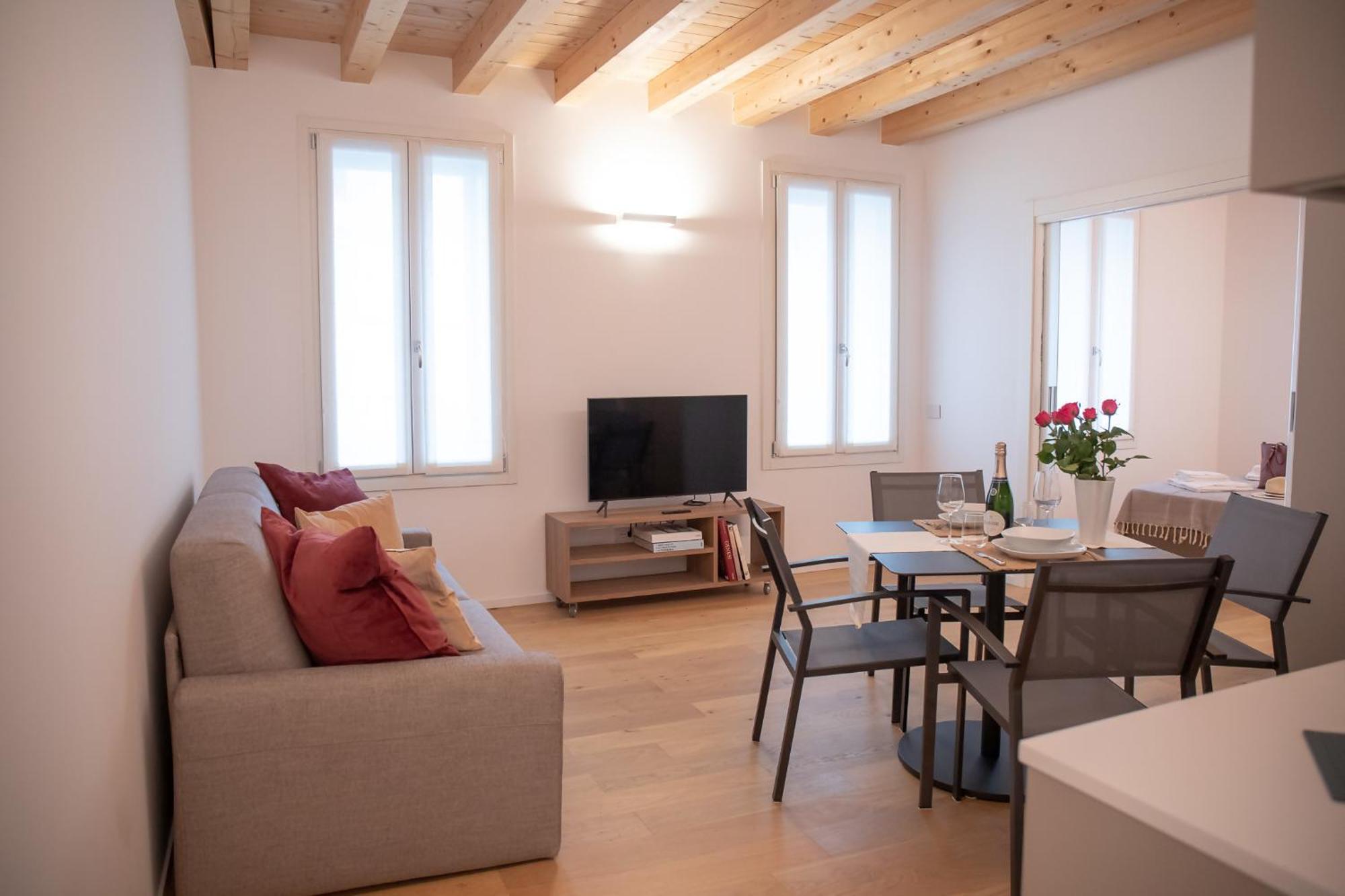 Amendola City View Apartments Suite Romantica Como Eksteriør billede